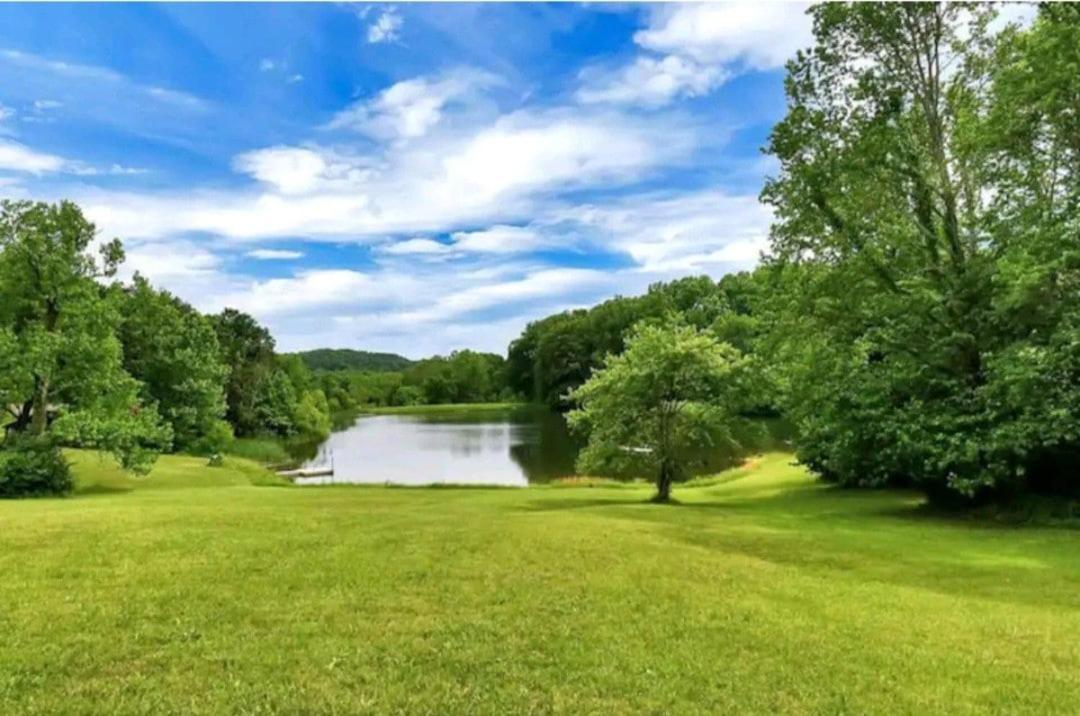 Whispering Waters, Hocking Hills, Hot Tub, Pond Villa Rockbridge Exterior foto