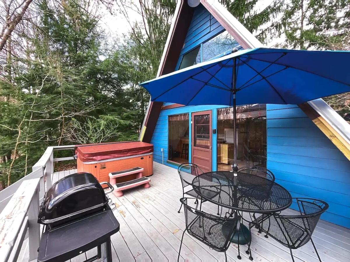 Whispering Waters, Hocking Hills, Hot Tub, Pond Villa Rockbridge Exterior foto